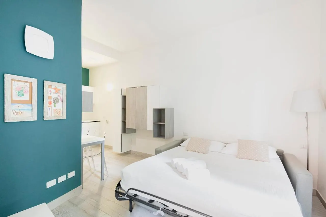 Easylife - Comodo Studio In Corso Di Porta Romana contacts